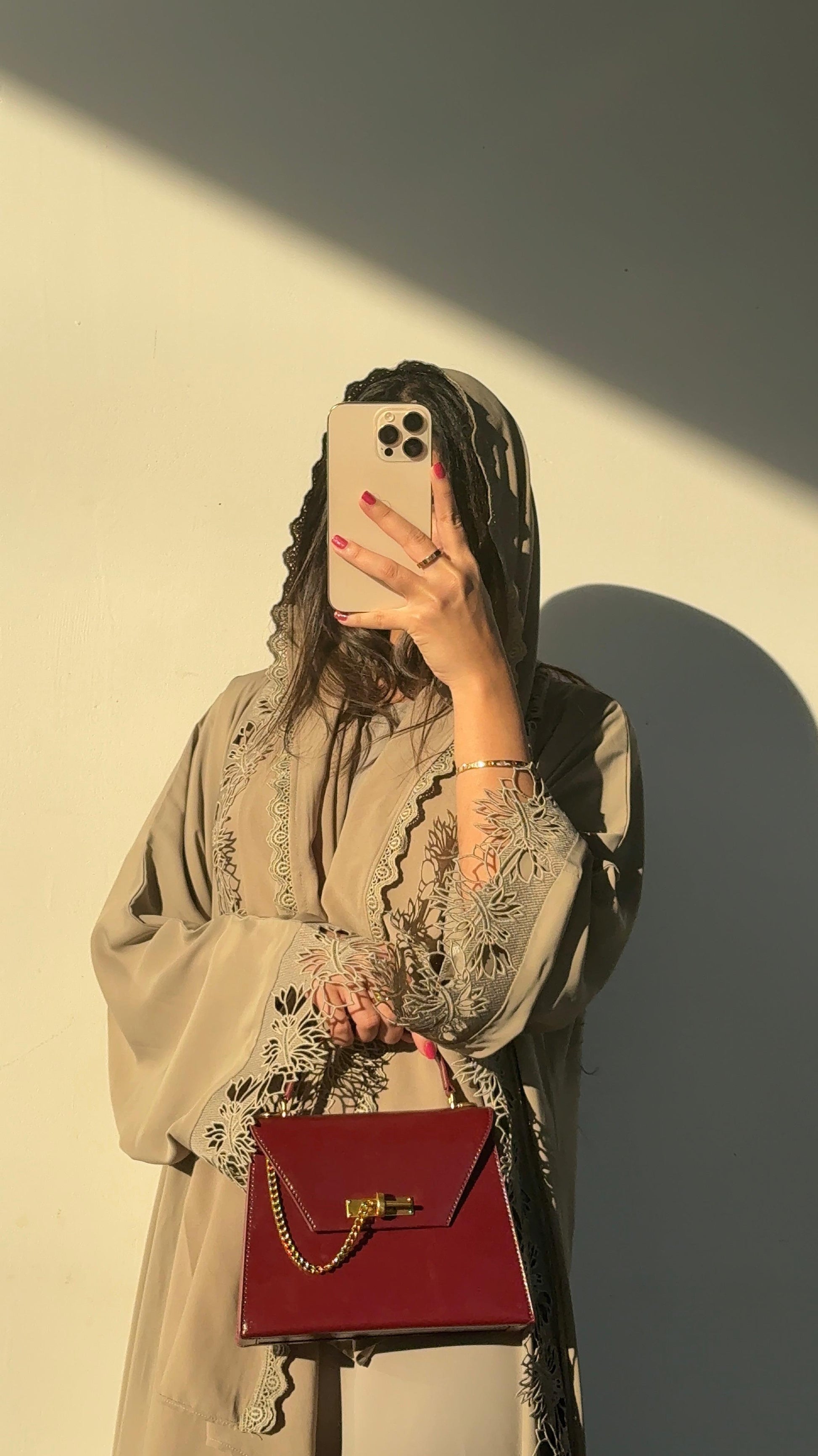 Fay – Zaynoon