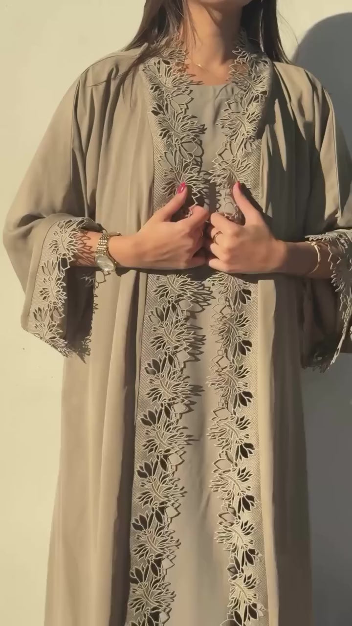 Fay – Zaynoon