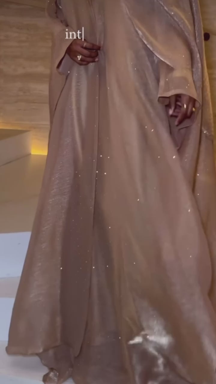 ILYANA 
